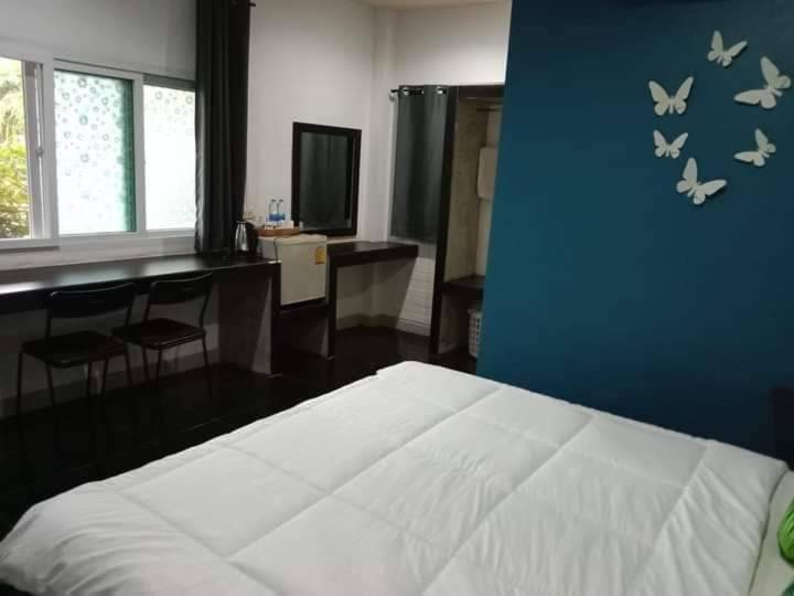 Krabi Nemo House Hostel Ao Nang Ngoại thất bức ảnh