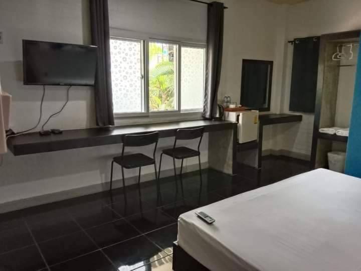 Krabi Nemo House Hostel Ao Nang Ngoại thất bức ảnh